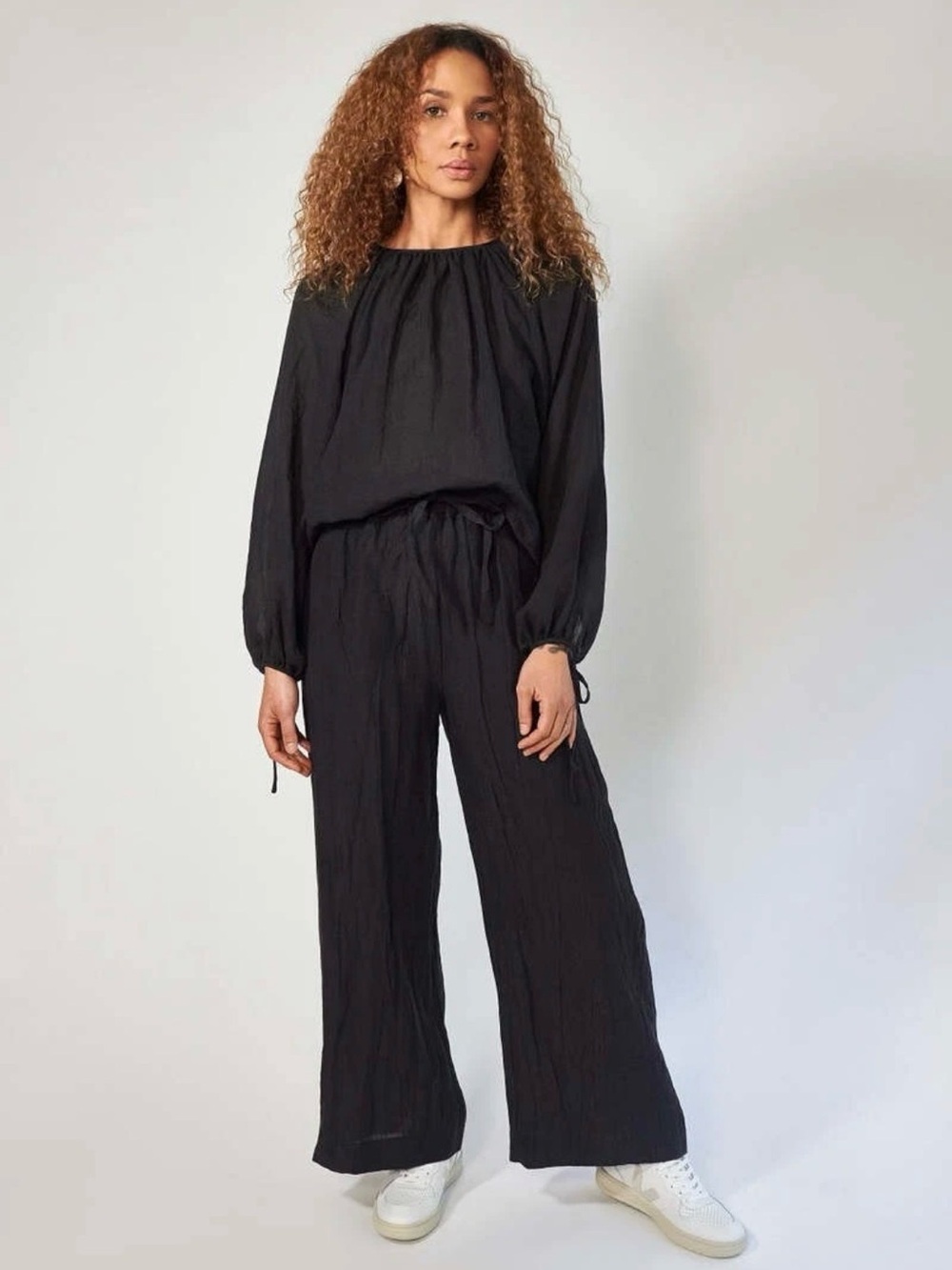 Anthropologie $200 Missing You Already Runway linen wrinkle wide leg pants Small